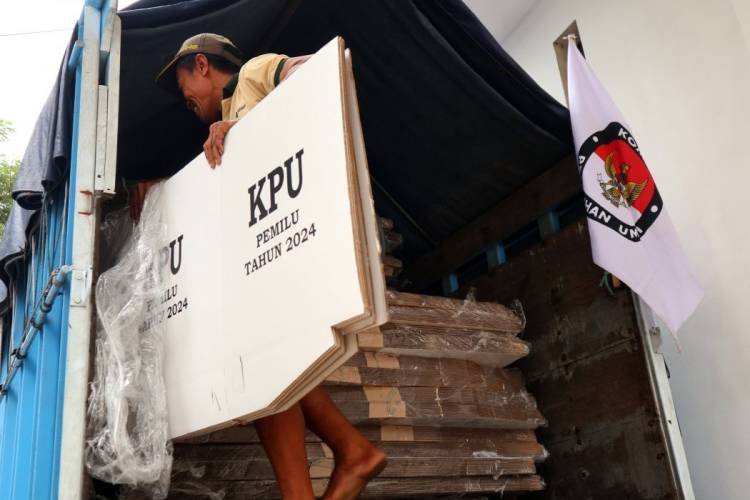 Kpu Simalungun Mulai Distribusikan Logistik Pemilu