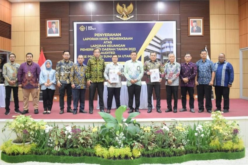 Pj Bupati Palas Terima Hasil LKPD 2023 Dari BPK RI Sumut