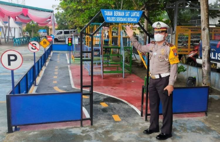 Satlantas Polres Sergai Perkenalkan Tertib Lalu Lintas Melalui Taman Bermain Anak 