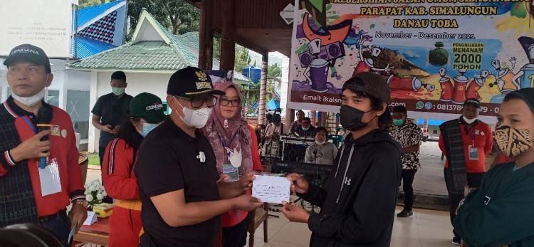 Lomba Lukis Mural di Sepanjang Jalinsum Parapat Berakhir