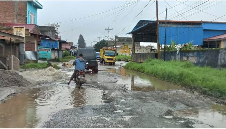 Jalan Udara Berastagi Rusak Parah, Sering Terjadi Kecelakaan