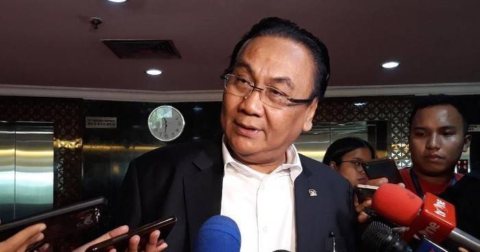 Anggota DPR HM Menangis Saat Jelaskan Isu Nonton Porno ke Fraksi PDIP