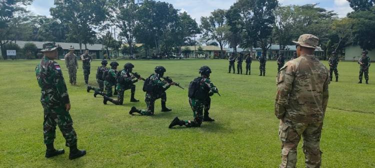 Yonif Raider 100/PS Gelar Latihan Bersama Team SFAB US Army