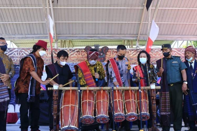Samosir Fiesta 2022, Bupati Vandiko Gultom Buka  Festival Gondang Naposo