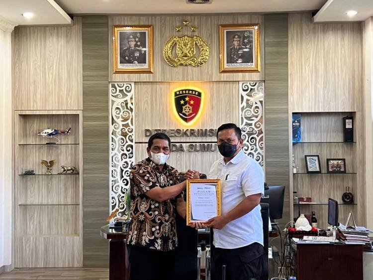 Ditreskrimsus Polda Sumut Terima Penghargaan Direktur Perum Bulog