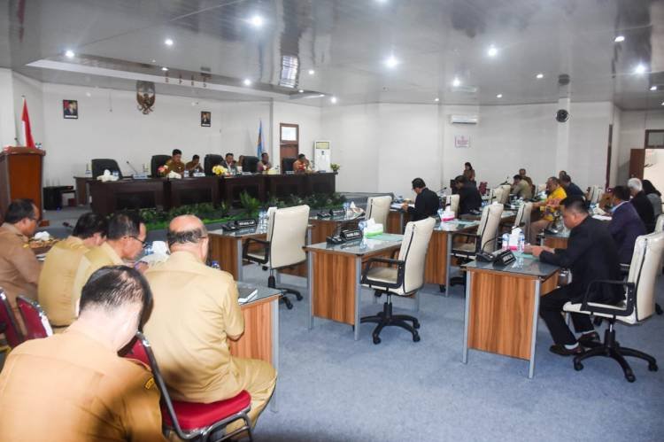 Bupati Nias Barat Sampaikan Nota Pengantar Ranperda P-APBD 2022