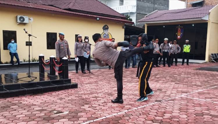 AKBP Josua Tampubolon Sediakan Sasana "Kickboxing" Top Team Bagi Anak Muda Samosir
