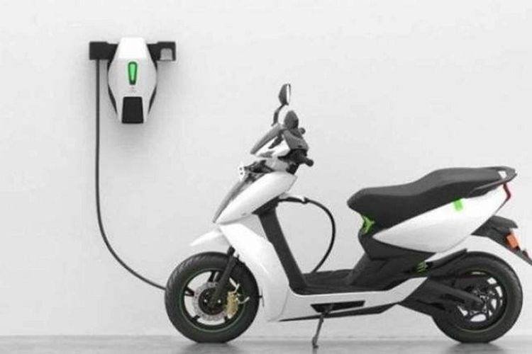 Warga Nias Sambut Hangat Kehadiran Motor Listrik