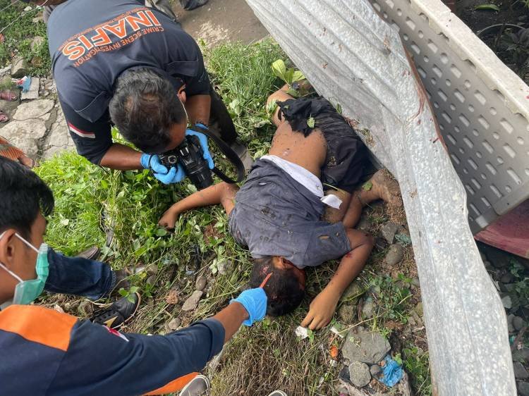 Diduga Melamun, Pelajar SMP Tewas Ditabrak Kereta Api