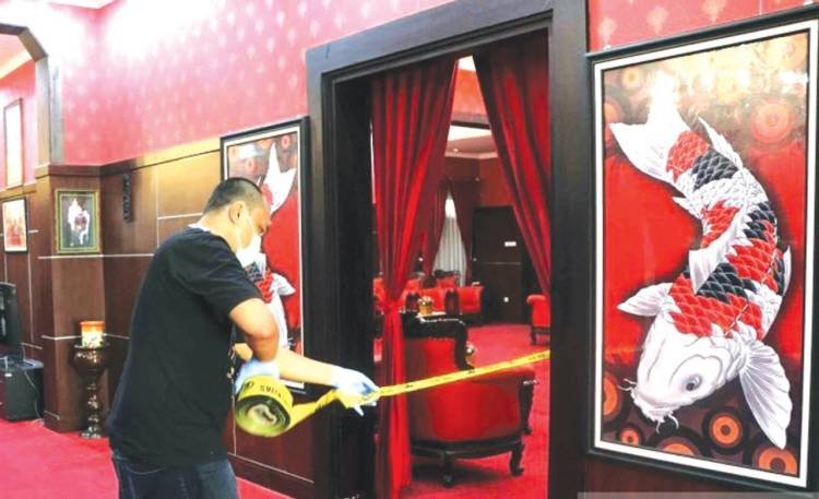 Wali Kota Blitar dan Istri Dirampok dan Disekap di Dalam Kamar