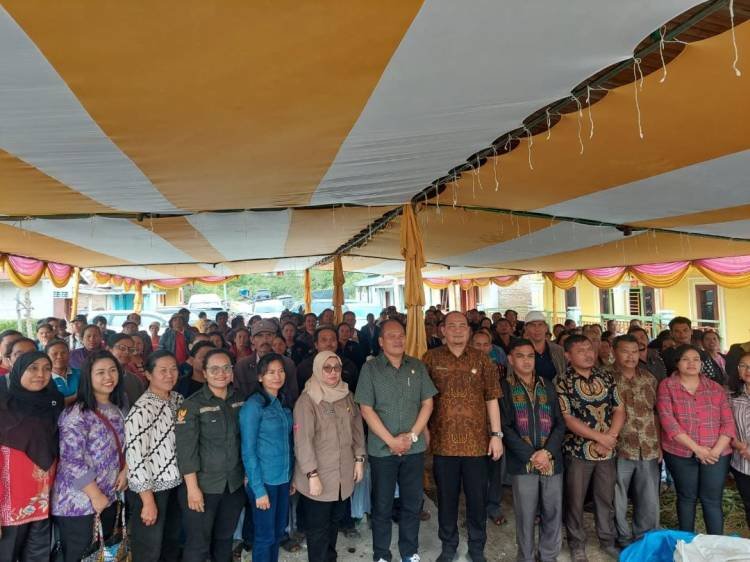 Pemprov Sumut Bantu 12 Unit Alat Pengolah Pupuk Organik di Doloksanggul