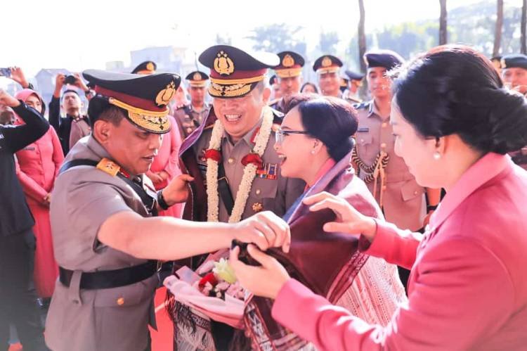 Irjen Pol Agung Setya Terima Penyambutan, Irjen Pol Panca Izin Pamit