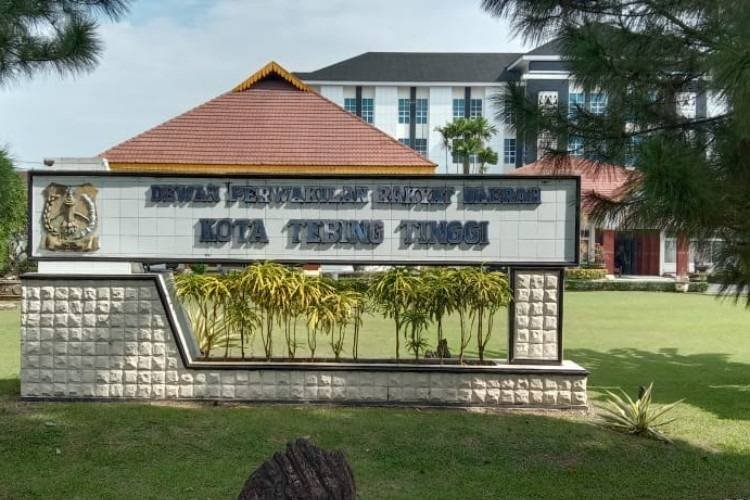 Enam Fraksi DPRD Tebingtinggi Setujui Ranperda P-APBD 2023 Jadi Perda