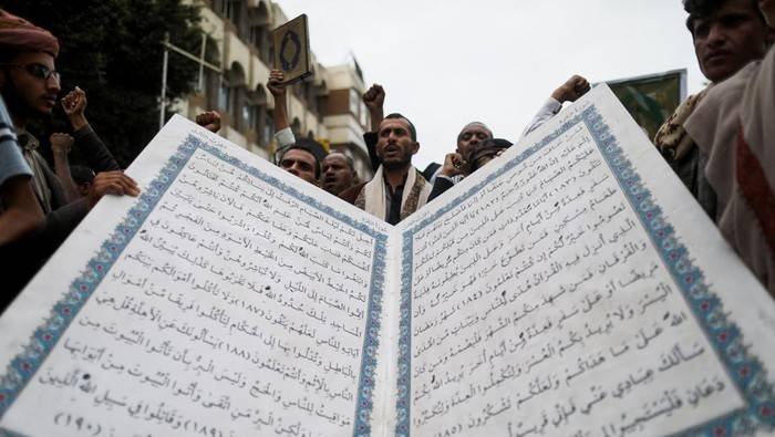 Negara-negara Muslim Kutuk Aksi Robek Al-Qur'an di Depan KBRI Den Haag