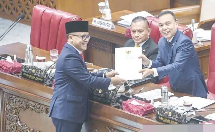 Resmi Disahkan, RUU ASN Lindungi Tenaga Honorer dari PHK Massal