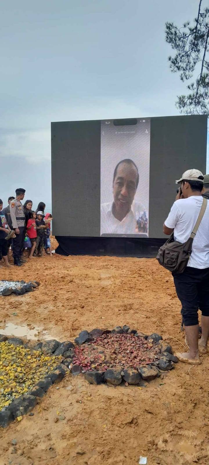 Pembangunan Monumen Jokowi di LMD Karo Dimulai Dengan Peletakan Batu Pertama