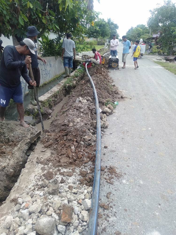 Pembangunan Saluran Air Bersih di Nagori Maligas Tongah Hampir Rampung