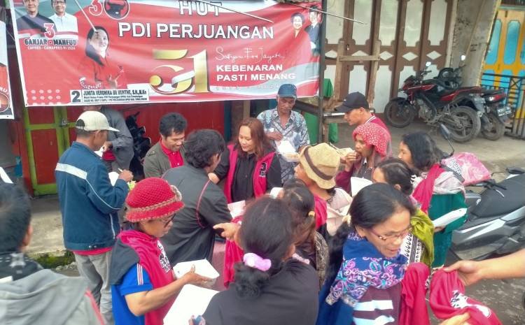 Kader PDIP Simalungun Rayakan HUT ke-51 di Pinggir Jalan Umum Saribudolok
