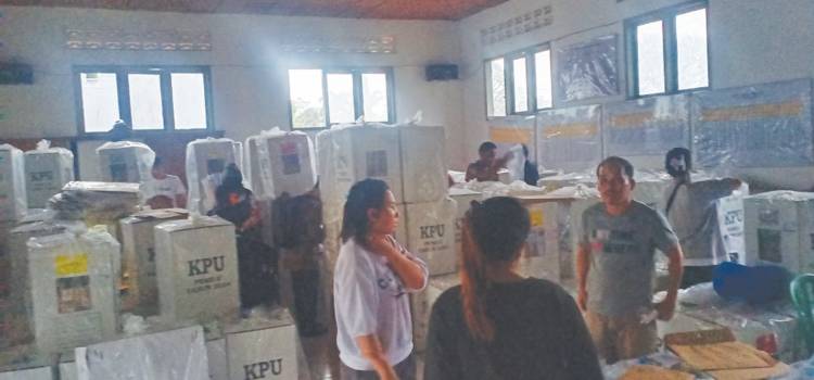 Listrik Padam, Penyelenggara Pemilu di Jorlanghataran Simalungun Kesulitan Kirim Data