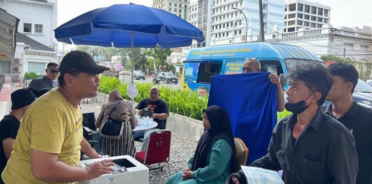 Layanan Keliling Disdukcapil Medan Disambut Masyarakat