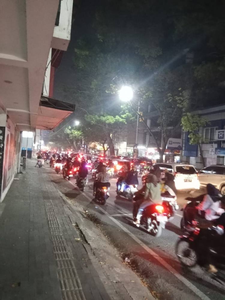 Ribuan Masyarakat Kota Medan Rayakan Malam Takbiran