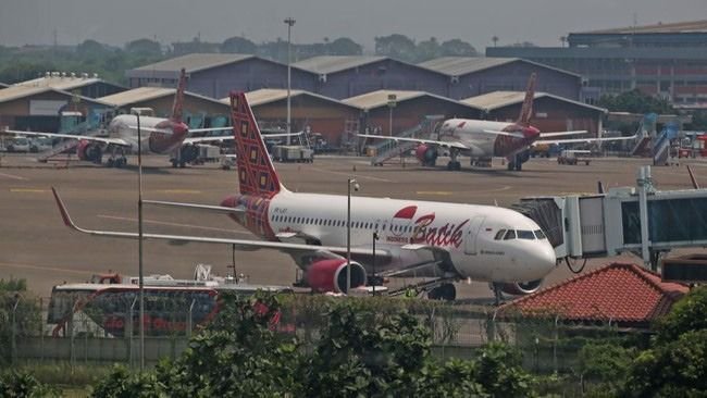 Sandiaga: Pemerintah Bentuk Satgas Penurunan Harga Tiket Pesawat
