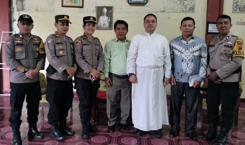 Polres Pelabuhan Belawan Kunjungi Gereja Katolik Stasi Belawan