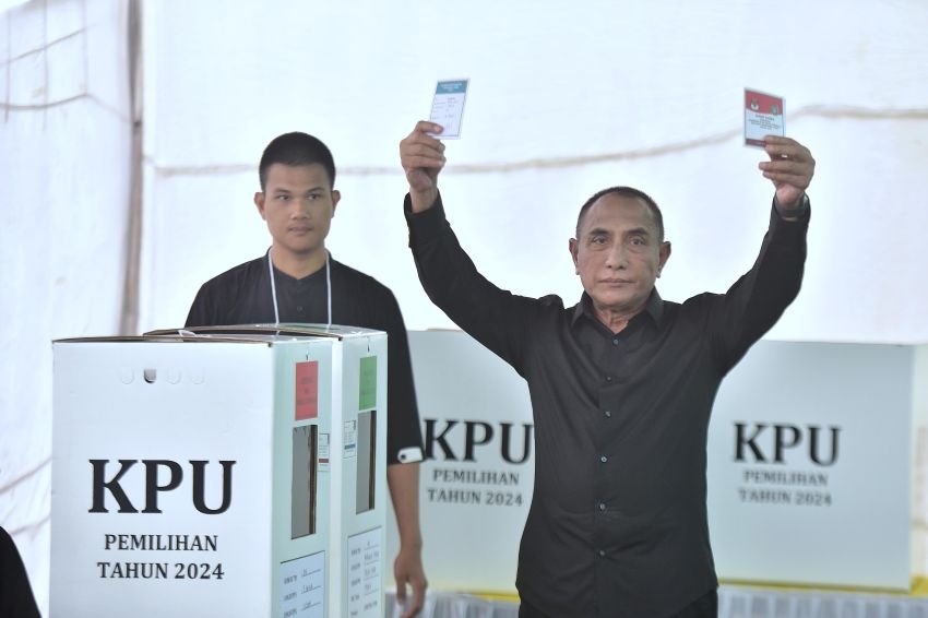Edy Rahmayadi Nyoblos di TPS 44 Medan Johor