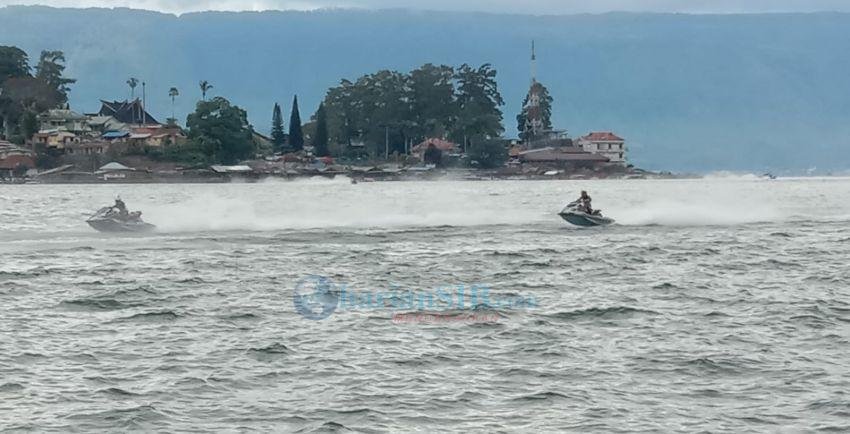 Warga Parapat Simalungun Apresiasi Aquabike Jetski World Championship