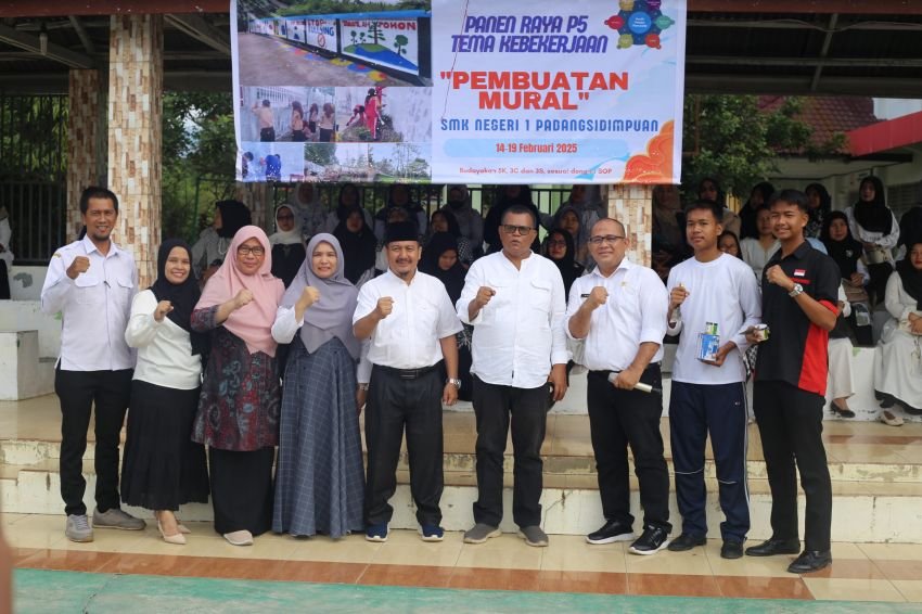 Panen Raya P5 Pembuatan Mural SMKN-1 Padangsidimpuan Berlangsung Sukses