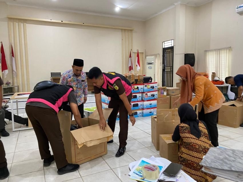 Ungkap Kasus Dana BTT, Kejari Batubara Geledah Kantor Dinas Kesehatan