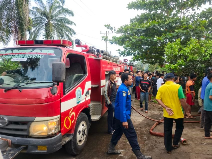 Rumah Parno Terbakar di Kampungpajak Labura