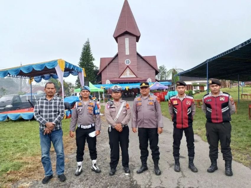 Polres Tanah Karo Beri Pengamanan Ibadah Paskah di Kababjahe