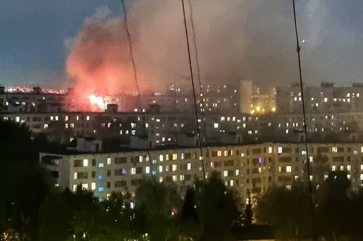 Ukraina Serbu Jantung Rusia, Aktivitas Bandara Moskow Terhenti