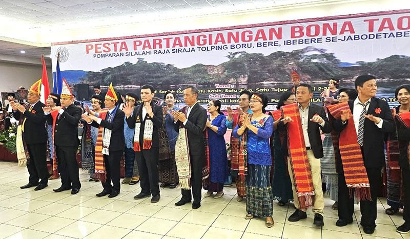 PSRST Se-Jabodetabek Gelar Partangiangan Bona Taon dan Serah Terima Jabatan Ketua Periode 2025-2028