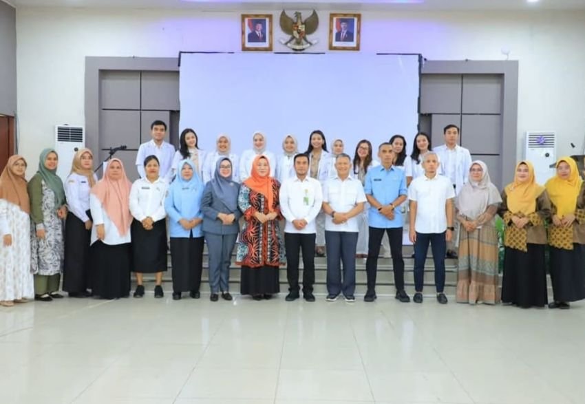 11 Dokter Internship Dilepas dari Kantor Bupati Labura