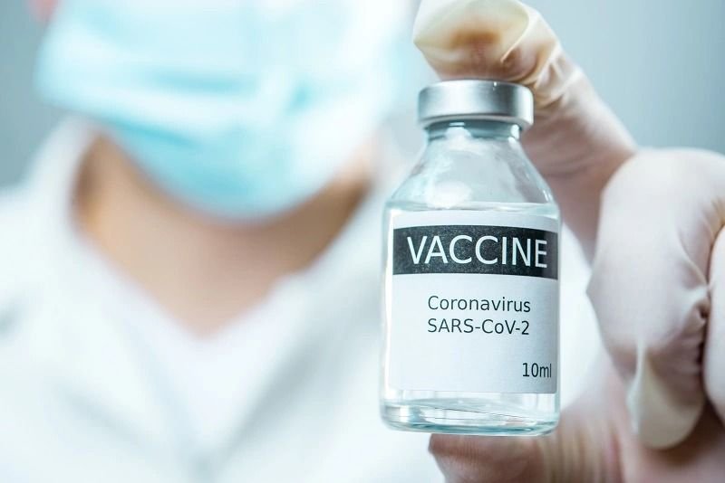 AS Instruksikan Produsen Vaksin COVID-19 Cantumkan Risiko Gangguan Jantung