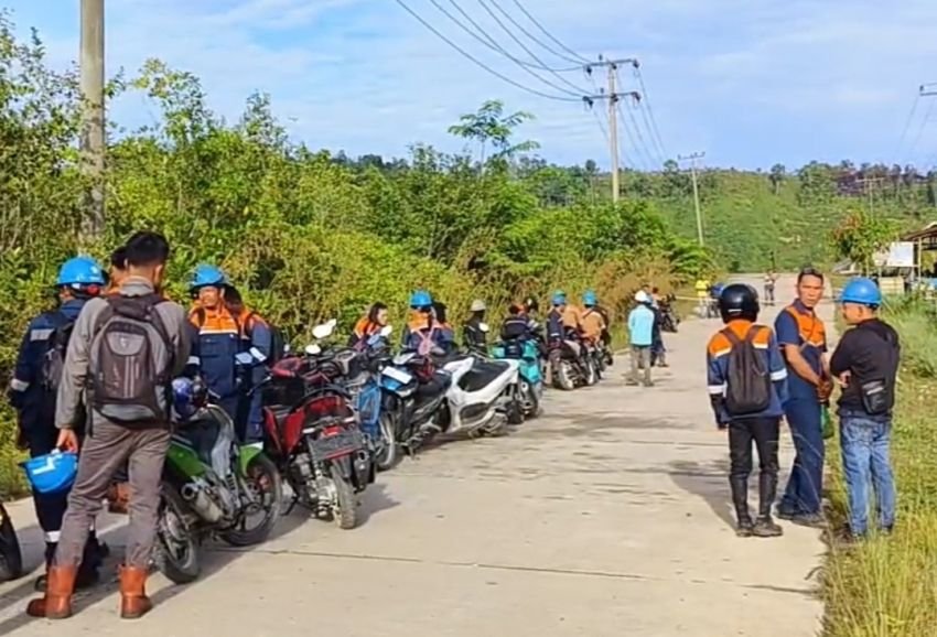 Warga Kembali Blokade Jalan Akses PLTU Labuhan Angin Tapteng