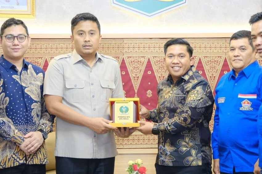 Wali Kota Sibolga Apresiasi Wagub Sumbar atas Penindakan Kapal Ikan yang Langgar Zona Tangkap