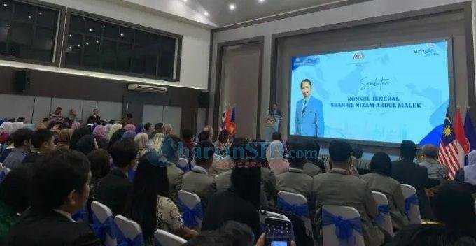 Konjen Malaysia Shahril Nizam Abdul Malek Peringati Hari ASEAN ke-58 dengan Orasi Politik dan Kuis
