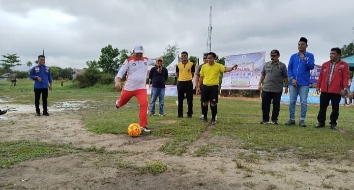 Wabup Buka Turnamen KNPI CUP 2025