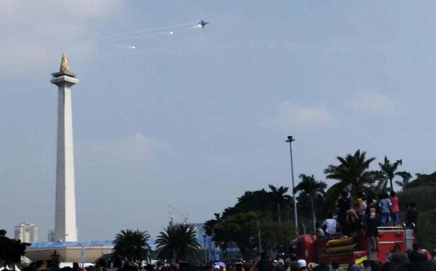 Perayaan HUT ke-80 TNI Dibuka dengan Pertempuran Udara F-16 dan T-50i