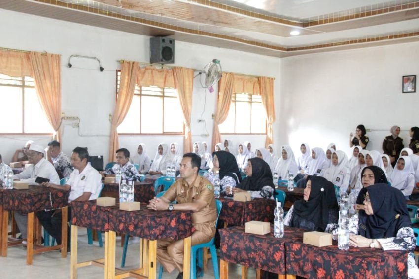 PWI Palas Goes to School, Belajar Menulis dan Tangkal Hoaks