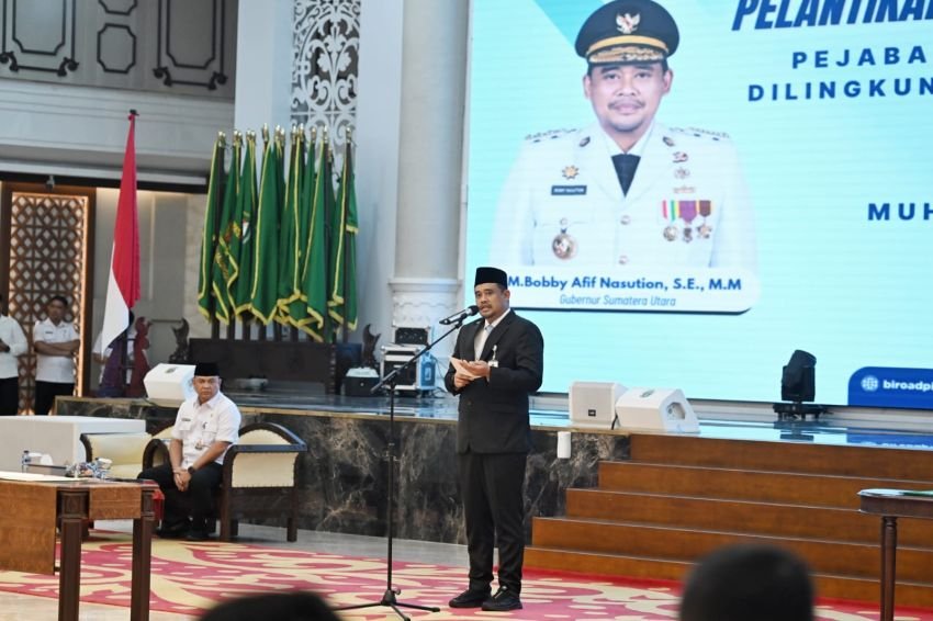 Gubsu Bobby Nasution Lantik 177 Pejabat, Tekankan Kekompakan dan Pelayanan Publik