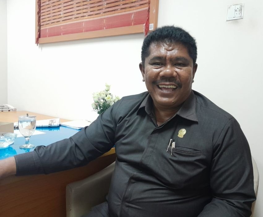 Manaek Hutasoit Desak KP3 Segera Turun ke Taput dan Tapteng Awasi Kenaikan Harga Pupuk Lebihi HET